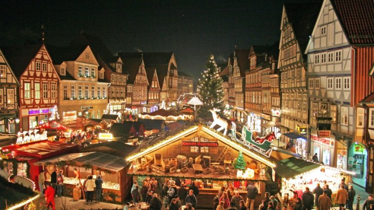 Bavaria’s Enchanting Christmas Markets: A Feast for the Senses