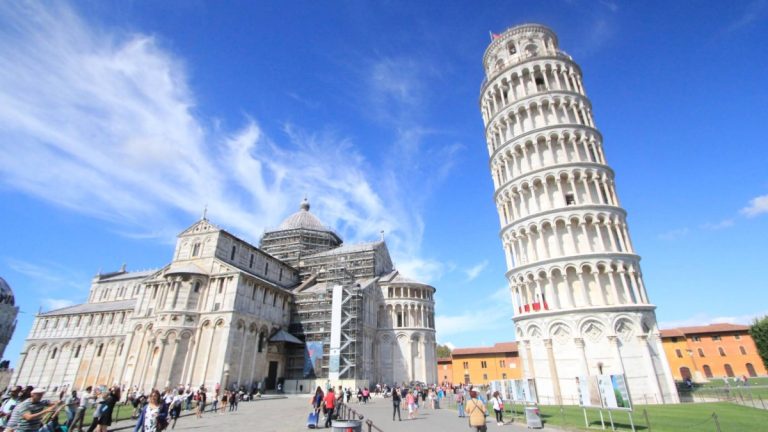 Italy to Reopen to Tourists in Early June, Scrapping Quarantine