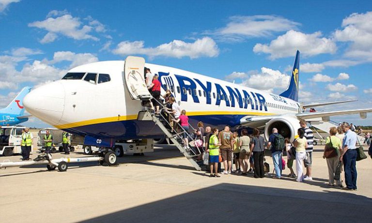 2691793-1FA43B8000000578-944_636x382