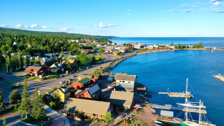 Brunei Grand Marais: America’s Best Small Lake Town for Every Season